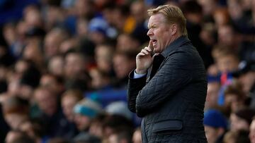 Soccer Football - Premier League - Everton vs Arsenal - Goodison Park, Liverpool, Britain - October 22, 2017 Everton manager Ronald Koeman Action Images via Reuters/Lee Smith EDITORIAL USE ONLY. No use with unauthorized audio, video, data, fixture lists, club/league logos or "live" services. Online in-match use limited to 75 images, no video emulation. No use in betting, games or single club/league/player publications. Please contact your account representative for further details.