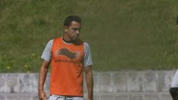 Xavi debuta y marca su primer gol con el Al Sadd