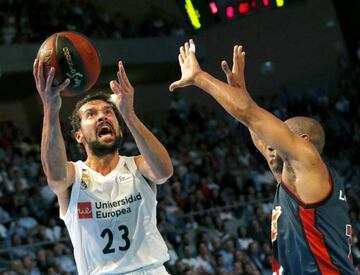 Sergio Llull, ante Jayson Granger en la final de la Supercopa.