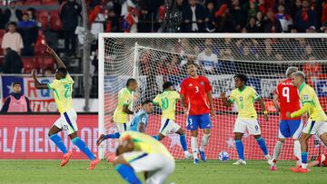 Herrera culpa a los colocolinos de la Roja: “Un espectador más”