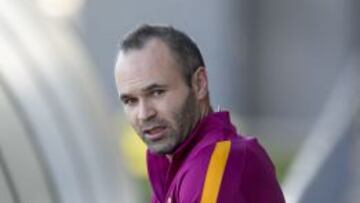 Andrés Iniesta, consternado por la muerte de Cruyff.