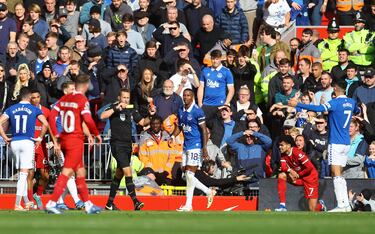 Salah manda en Liverpool
