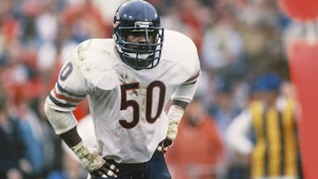 El otrora linebacker de los Bears no era el más dotado físicamente, pero se las arregló para ser un defensivo digno de todos los galardones posibles.
