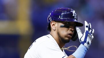 ST PETERSBURG, FLORIDA - JUNE 21: Isaac Paredes #17 of the Tampa Bay Rays reacts after hitting his second solo home run of the evening during the third inning against the New York Yankees at Tropicana Field on June 21, 2022 in St Petersburg, Florida.   Douglas P. DeFelice/Getty Images/AFP
== FOR NEWSPAPERS, INTERNET, TELCOS & TELEVISION USE ONLY ==