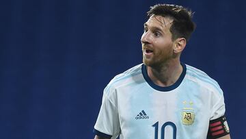 BUENOS AIRES, ARGENTINA - OCTOBER 08: Lionel Messi of Argentina looks on during a match between Argentina and Ecuador as part of South American Qualifiers for Qatar 2022 at Estadio Alberto J. Armando on October 08, 2020 in Buenos Aires, Argentina. (Photo by Marcelo Endelli/Getty Images)