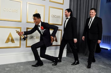 Jon Batiste, Trent Reznor y Atticus Ross, ganadores al Oscar a Mejor BSO por Soul.