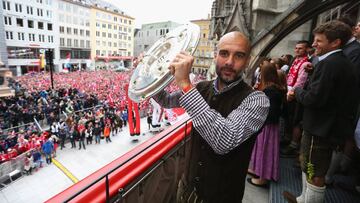 Josep Guardiola, durante la celebración en el ayuntamiento.