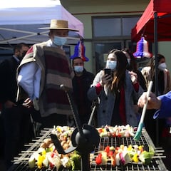 Fiestas Patrias 2021: ¿con cuántas personas me puedo reunir el 18 de septiembre?