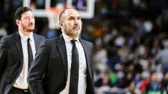 MADRID, SPAIN - JANUARY 06: Chus Mateo coach of Real Madrid during the 2022/2023 Turkish Airlines EuroLeague match between Real Madrid and Maccabi Playtika Tel Aviv at Wizink Center on January 06, 2023 in Madrid, Spain. (Photo by Sonia Canada/Getty Images)