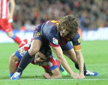 16/12/12. Partido de Liga. Barcelona-Atlético de Madrid. Puyol y Falcao.