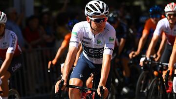 La COVID sigue apretando en La Vuelta y las bajas suben