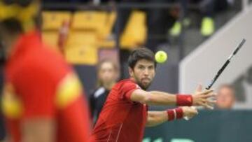 Verdasco durante el partido de dobles ante Dinamarca.
