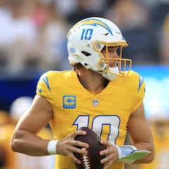 Justin Herbert puts in standout performance for a losing quarterback