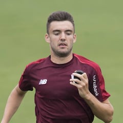 El Athletic confirma la cesión de Andoni López al Almería