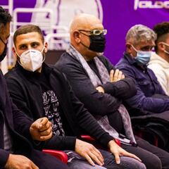 Confesiones entre Ronaldo y Weissman en el baloncesto