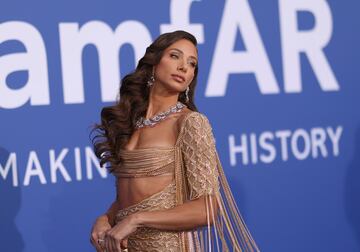 Loujain Juffali durante la alfombra roja de la gala béfica amfAR celebrada en el Hotel du Cap-Eden-Roc.