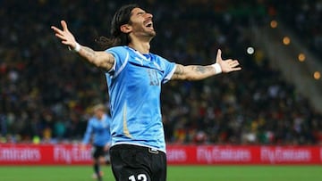 Abreu aumenta su r¨¦cord: ficha por Boston River, su 29? equipo