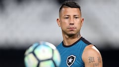 Leo Valencia consigue la visa y debutaría ante Palmeiras