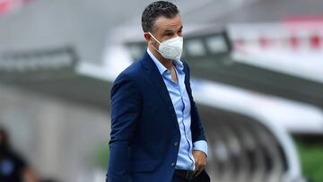 Rafael Puente ignora críticas por tener a Renato Ibarra