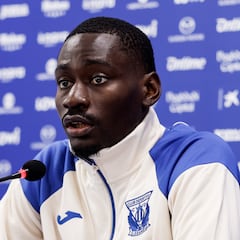 Asué: “Tenía otras opciones, pero España me parece ideal para crecer”