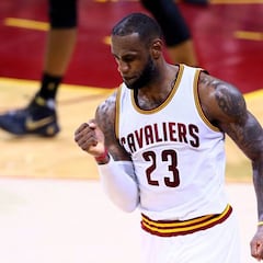 La leyenda de LeBron crece (41): los Cavs fuerzan el séptimo y Curry acabó expulsado