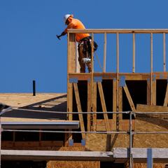 US states with highest number of construction jobs