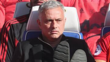 Mourinho se queja: "Cuando yo pierdo, no añaden seis minutos..."