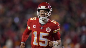 Tras un sobresalto al inicio del cotejo, los Chiefs ajustaron y arrollaron a unos Steelers que se despedirán de Ben Roethlisberger en próximos días.