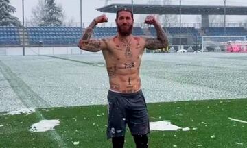 "Me encanta el verano", bromeaba el capitán del Real Madrid, que se quitó la camiseta durante un entrenamiento para exhibir torso.