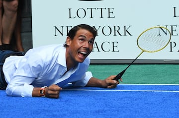 Rafa Nadal se resbaló durante el "partidillo" de bádminton con Venus Williams.