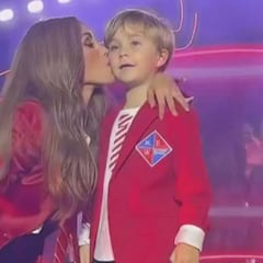 Video: Hijo de Anahí sorprende al subir al escenario en concierto de RBD