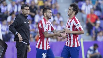 Correa sustituye a João Félix.