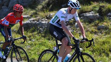 Froome resiste los ataques de Nairo Quintana en el Aubisque