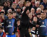 Vídeo: Bochornosa bronca del ‘Cholo’ Simeone con aficionados en Anfield