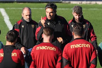 25/01/24 
ENTRENAMIENTO 
CADIZ 
MAURICIO PELLEGRINO 