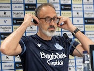 El entrenador de la Real Sociedad, Pellegrino Matarazzo, comparece ante la prensa. EFE/Javier Etxezarreta