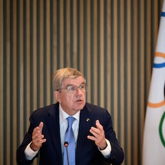 IOC president welcomes back Russian and Belarusian athletes