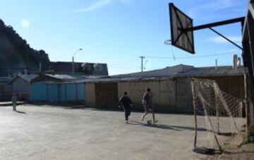 Fútbol tras el Tsunami en Caleta Tumbes