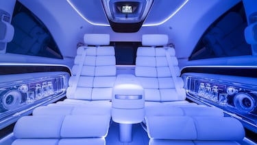 Adiós límites: Mercedes-Benz lleva el lujo a otra dimensión (en una van)