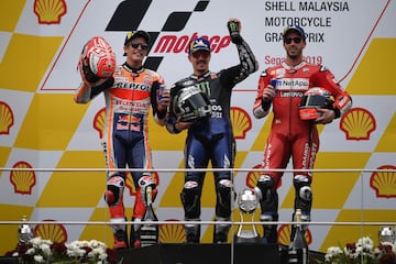 Maverick Viñales, Marc Márquez y Andrea Dovizioso en podio de Sepang.