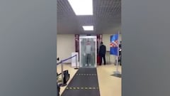 Coronavirus | Taking no chances: watch how Bayern players' temperatures taken in Russia