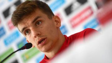 Diego Llorente durante la rueda de prensa posterior al entrenamiento de la selección española en Schruns.