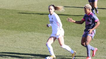 Asllani y Rita, durante un Real Madrid-Madrid CFF.