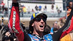 AUSTIN, TEXAS - APRIL 15: Alex Rins of Spain and LCR Honda Castrol celebrates the second place on track at the end of the MotoGP Of The Americas - Sprint on April 15, 2023 in Austin, Texas.   Mirco Lazzari gp/Getty Images/AFP (Photo by Mirco Lazzari gp / GETTY IMAGES NORTH AMERICA / Getty Images via AFP)