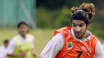 <b>DESGRACIA.</b> Sebastián "Loco" Abreu", ex jugador del Deportivo de la Coruña, atreviesa una dura situación, por haberse visto implicado en un accidente de tráfico, en el que un amigo suyo perdió la vida, y podrían acusarle de homicidio