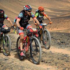 ¿Cómo es la Titan Desert, la prueba en la que falleció Fernando Civera?