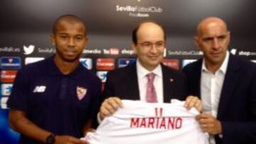 Mariano, con Pepe Castro y Monchi.