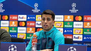 The Portuguese player appeared at a press conference ahead of the Champions League game vs Porto and was asked about his coach’s criticism of the squad.