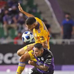Tigres vivió un primer tiempo accidentado contra Mazatlán