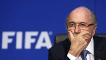 Blatter contin&uacute;a envuelto en temas de corrupci&oacute;n. 